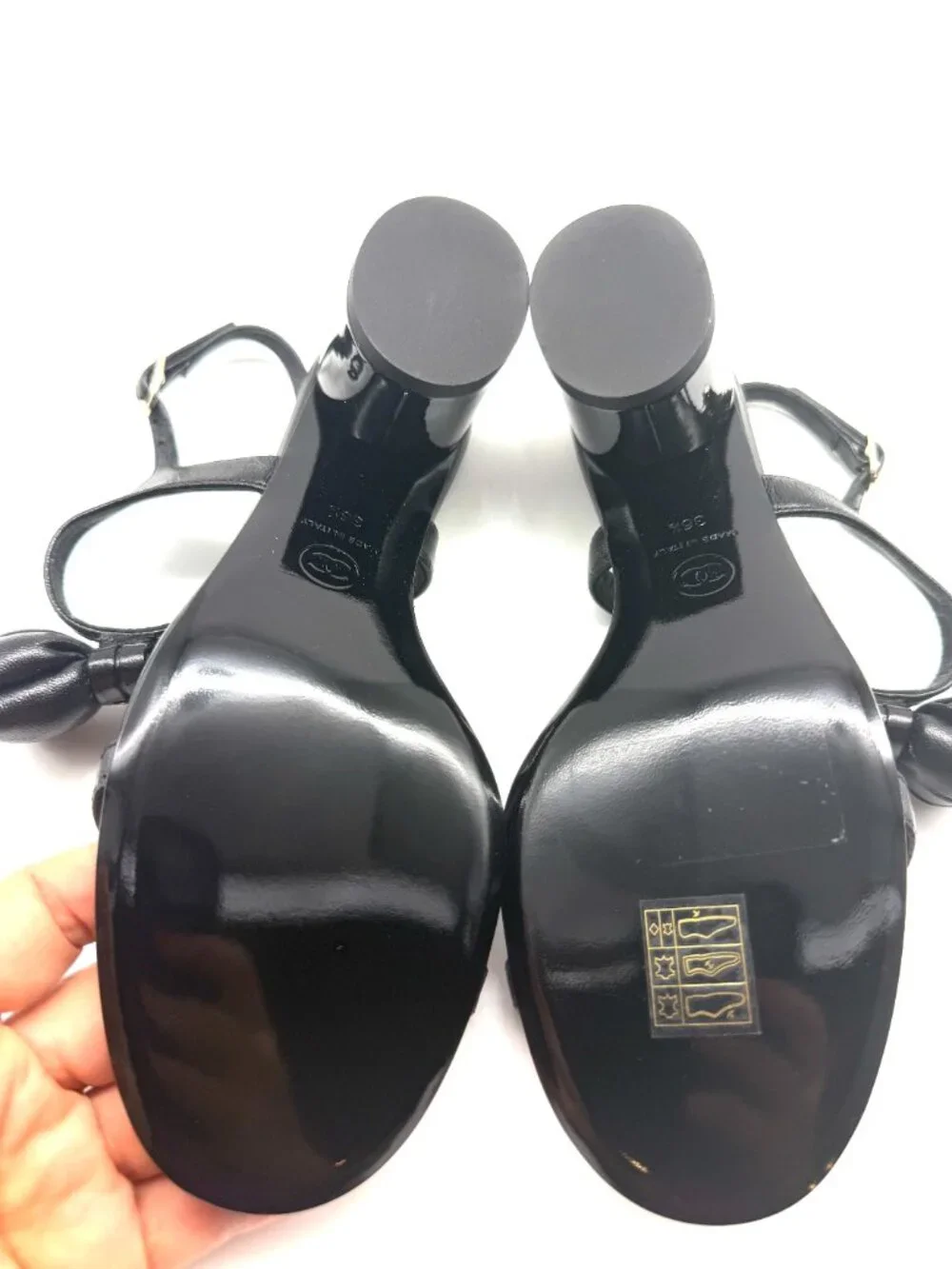 CHANEL 25P Lambskin Leather CC Bow Ankle Strap Sandals Block Heels Shoes - Picture 15 of 16